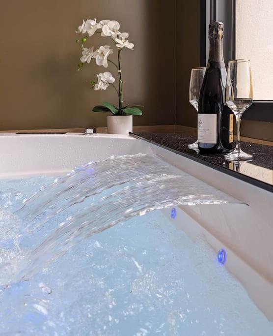 Les Suites Du Payre - Suite Passion Talmont-Saint-Hilaire Eksteriør billede